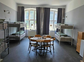 Stora Ekeberg vandrarhem in Axvall